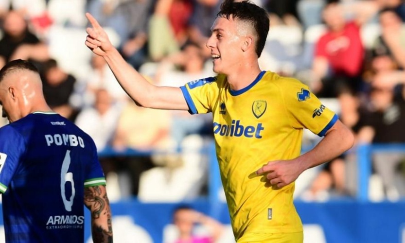 Βάζει τη φανέλα με το «τριφύλλι» ο Κοντούρης