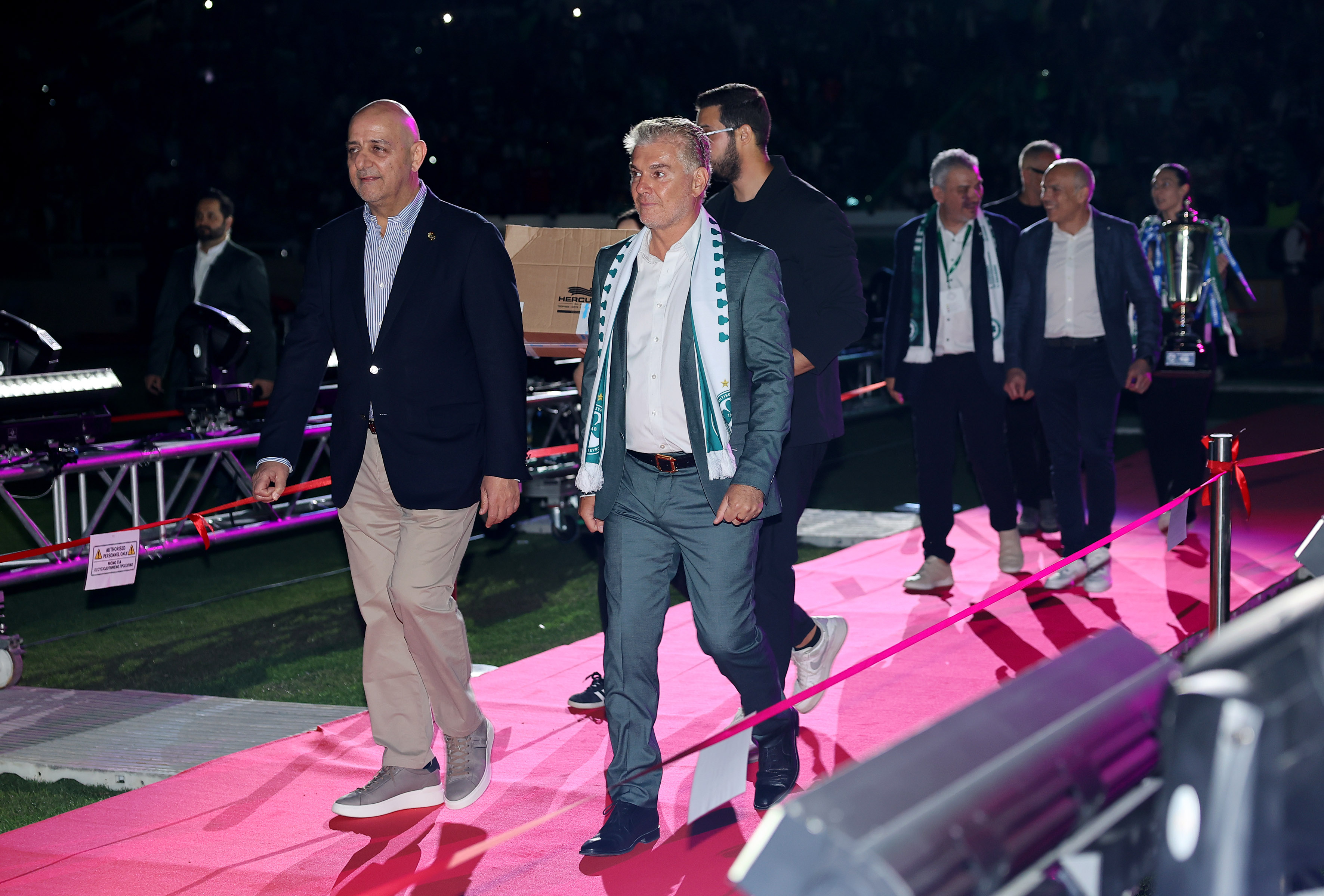 Το εμπάργκο στην Ομόνοια...