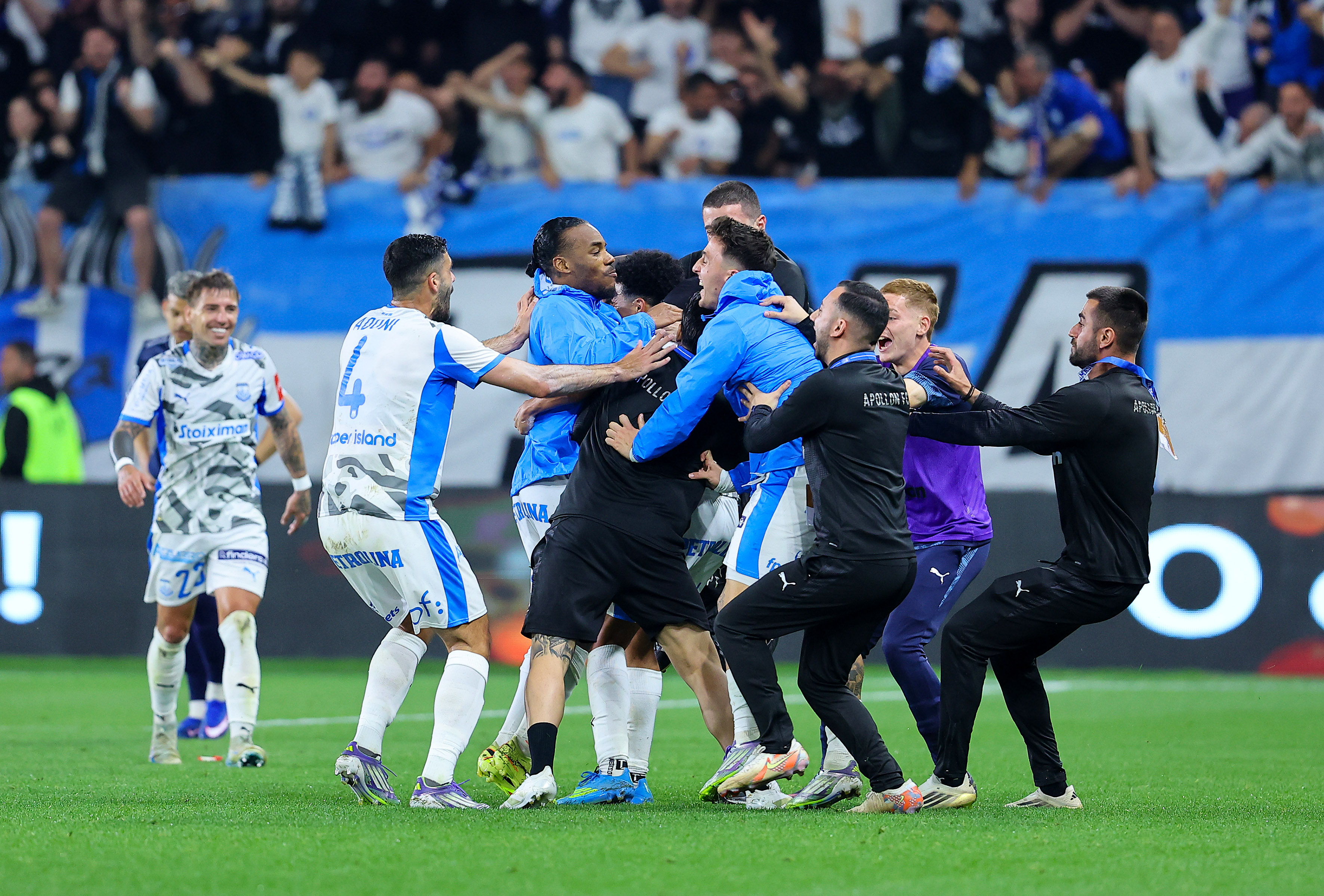 Απόλλων - ΑΠΟΕΛ 4-2: ΜΑΤΣΑΡΑ στην Λεμεσό με έξι τέρματα και προβάδισμα Απόλλωνα 