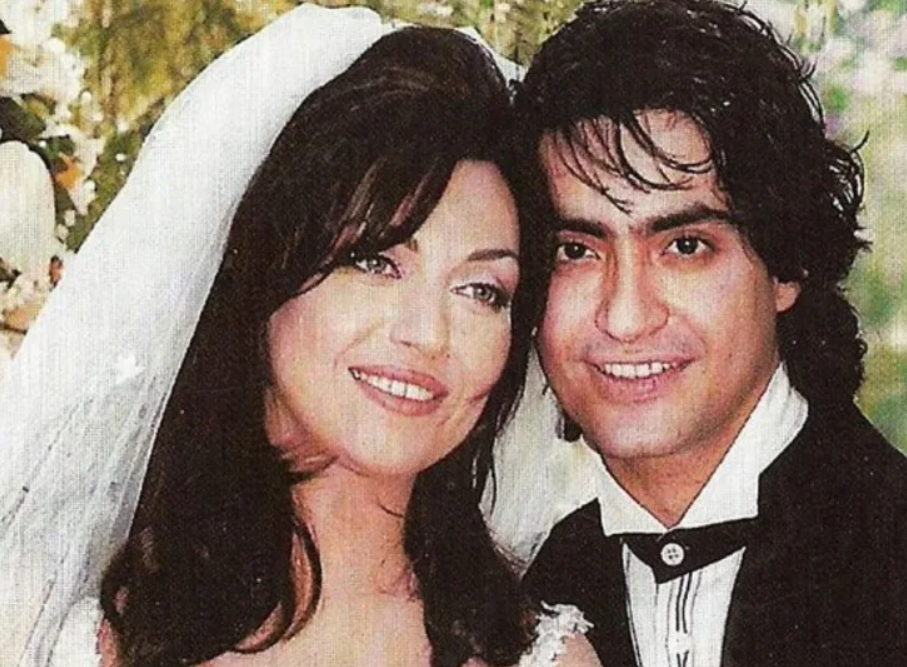 Καίτη Γαρμπή: Υποδέχτηκε το 2026 με την on air θρυλική πρόταση γάμου που της έκανε ο Σχοινάς