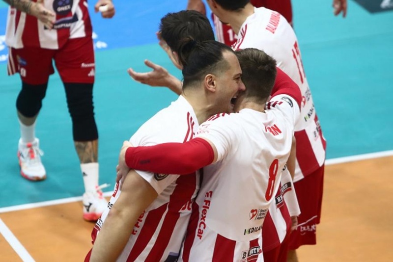 ΜΥΘΙΚΗ ανατροπή και back to back στο Super Cup o Oλυμπιακός κόντρα στον Παναθηναϊκό!