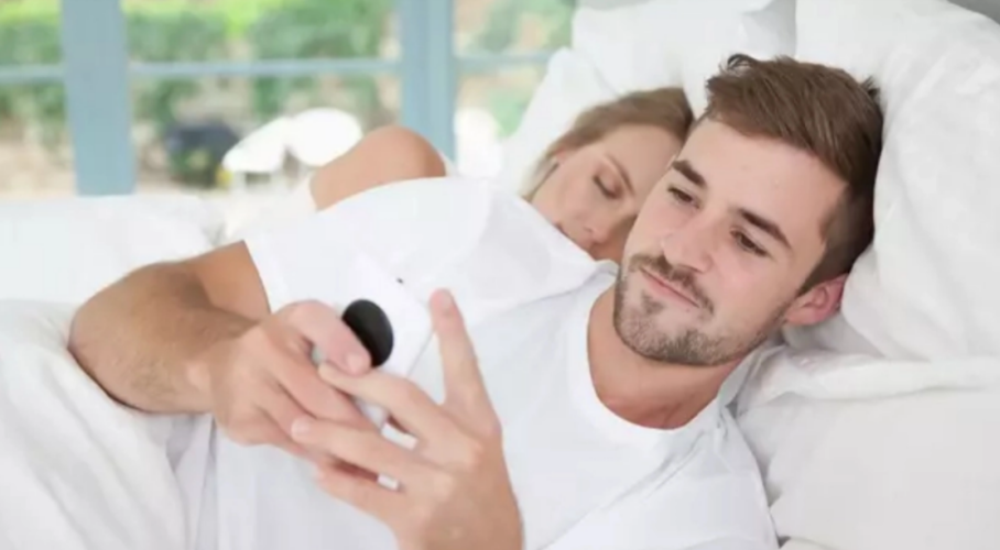 &Iota;&delta;&iota;&omega;&tau;&iota;&kappa;ό&sigmaf; &nu;&tau;&epsilon;&tau;έ&kappa;&tau;&iota;&beta; &alpha;&pi;&omicron;&kappa;&alpha;&lambda;ύ&pi;&tau;&epsilon;&iota; &kappa;ό&lambda;&pi;&omicron; 30 &delta;&epsilon;&upsilon;&tau;&epsilon;&rho;&omicron;&lambda;έ&pi;&tau;&omega;&nu; &gamma;&iota;&alpha; &nu;&alpha; &mu;ά&theta;&epsilon;&tau;&epsilon; &alpha;&nu; &omicron; &sigma;ύ&nu;&tau;&rho;&omicron;&phi;ό&sigmaf; &sigma;&alpha;&sigmaf;, &sigma;&alpha;&sigmaf; &alpha;&pi;&alpha;&tau;ά!