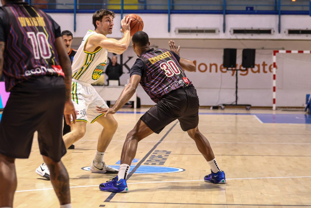 Nικήτρια στο ντέρμπι κορυφής η Πετρολίνα ΑΕΚ