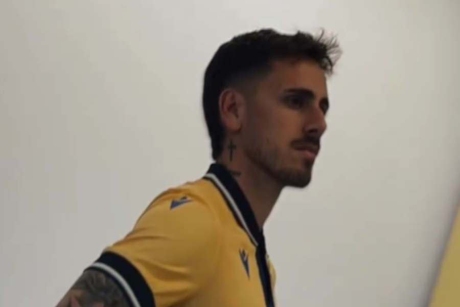 ΑΠΟΕΛ: Η φωτογράφηση του Ντάνιελ Μαντσίνι (ΒΙΝΤΕΟ)