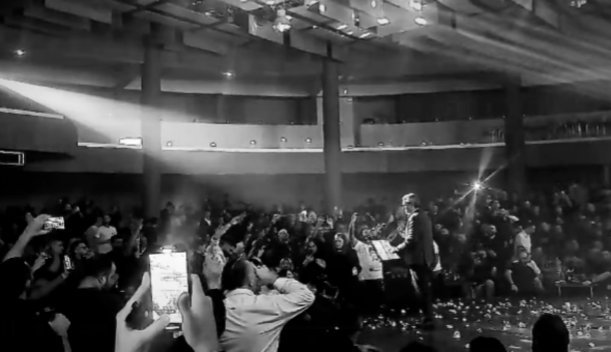 ΟΜΟΝΟΙΑ 29Μ: Χαμός στον χριστουγεννιάτικο χορό με Μαργαρίτη (ΒΙΝΤΕΟ)