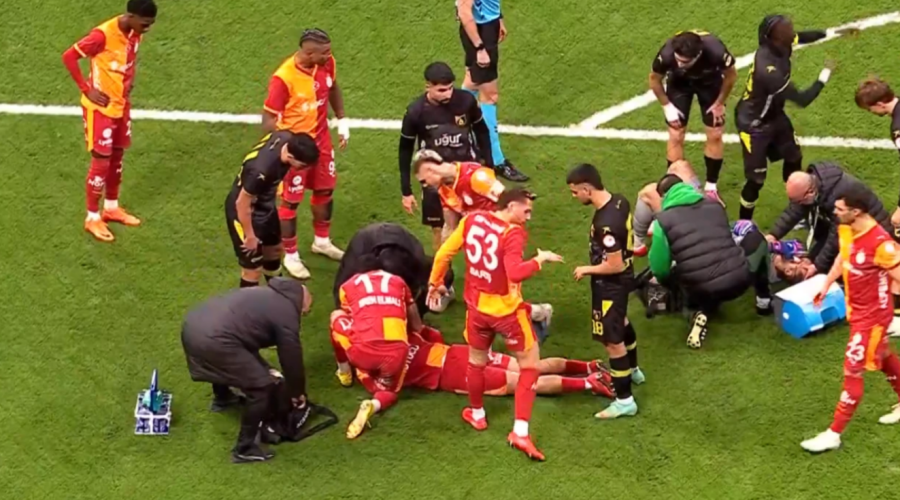 Συγκλονιστικές στιγμές στην Τουρκία: Ο Γιλμάζ έσωσε συμπαίκτη του που κατέρρευσε στο γήπεδο (ΒΙΝΤΕΟ)