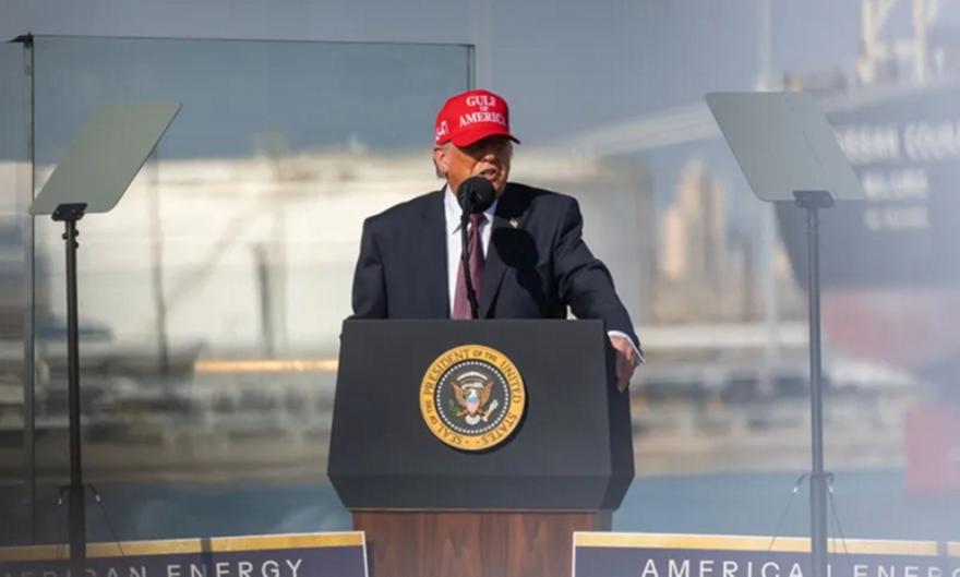 Τραμπ: «Ο Χαμενεΐ, ένας από τους πιο κακούς ανθρώπους στην ιστορία, είναι νεκρός»