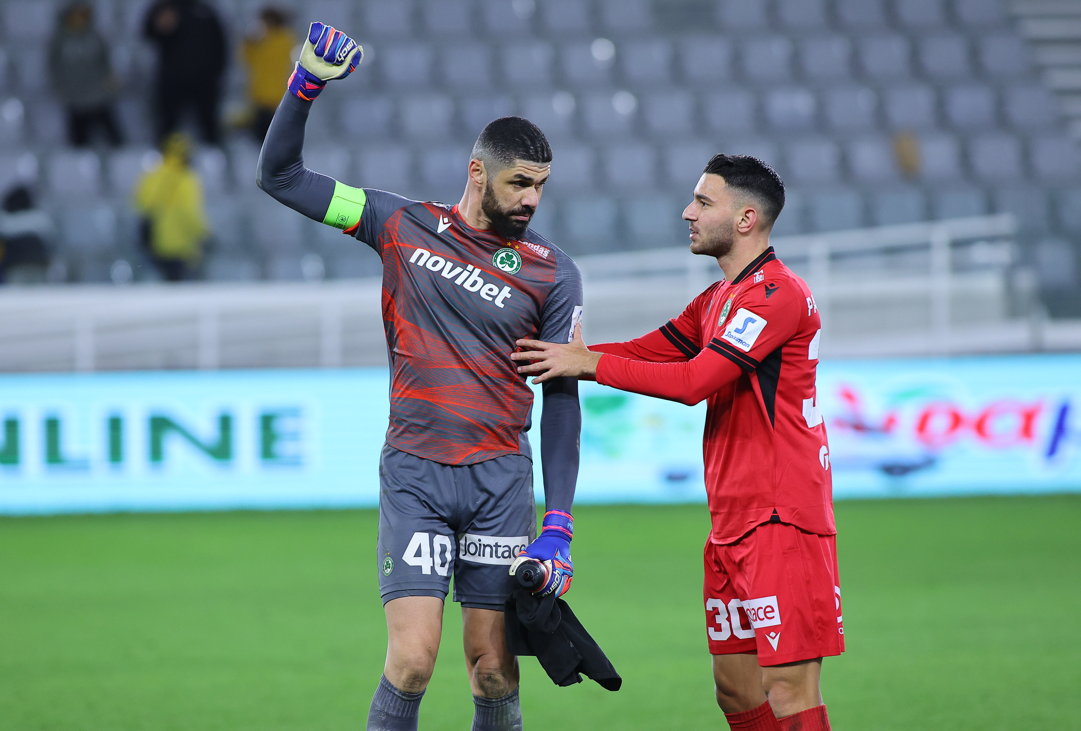 ΦΑΜΠΙΑΝΟ: Αποθεώθηκε και έκανε κίνηση με νόημα προς το πέταλο!