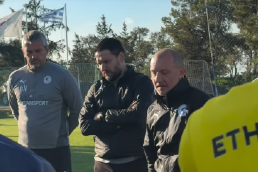 Επίσημη «πρώτη» για τον Βέσκο Μιχαήλοβιτς στην Άχνα (ΒΙΝΤΕΟ)