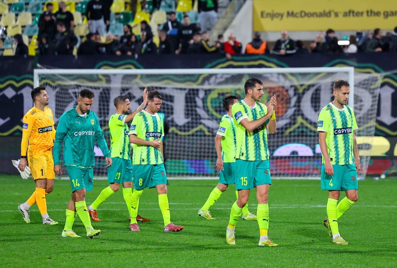 Κάτι τους λείπει… 