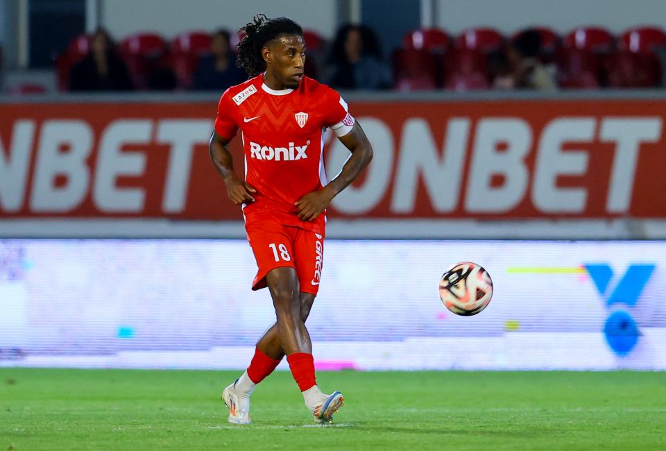 Ο Καρλίτος υπέγραψε, τι θα κάνουν οι «κόκκινοι» νομικοί