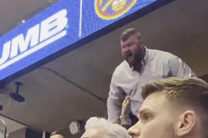Ο θηριώδης αδερφός του Γιόκιτς τραμπούκισε οπαδό των Σπερς που γέλασε ειρωνικά (BINTEO)