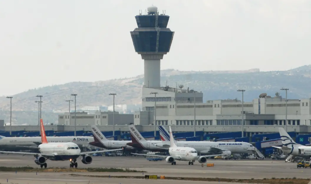 Τα σενάρια για το blackout στον ελληνικό εναέριο χώρο - Πώς χάθηκε η επικοινωνία με τους πιλότους