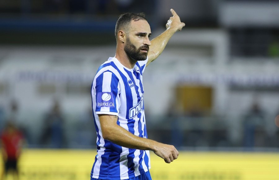 Παίζει και του Λόπες...