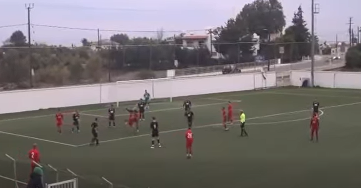 Το είδαμε κι αυτό στα κυπριακά γήπεδα – Δόθηκε φάουλ… εκτός περιοχής (BINTEO)