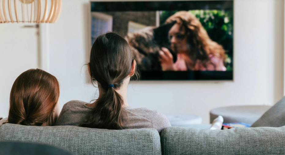 Η ιδανική θέση για να βλέπετε τηλεόραση ανάλογα με τις ίντσες της οθόνης σας