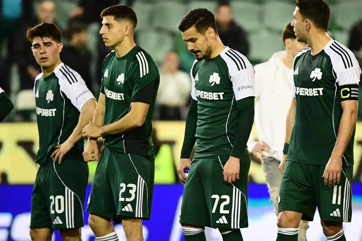 Παναθηναϊκός: Οι φίλοι του Τριφυλλιού «έδιωξαν» και αποδοκίμασαν τους παίκτες