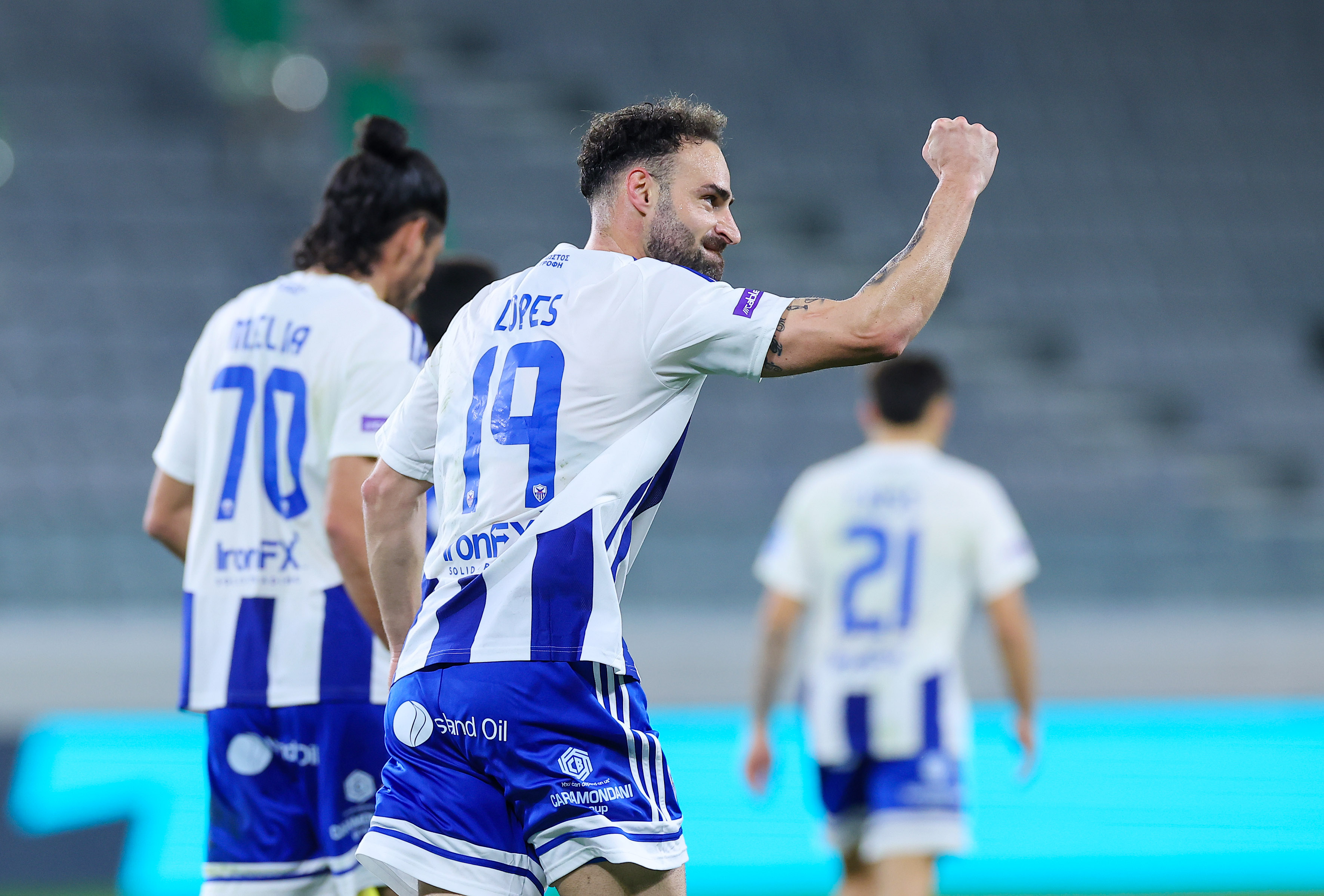 Μια οκτάδα άνοιξε λογαριασμό - Περιμένουμε τον... 150ό