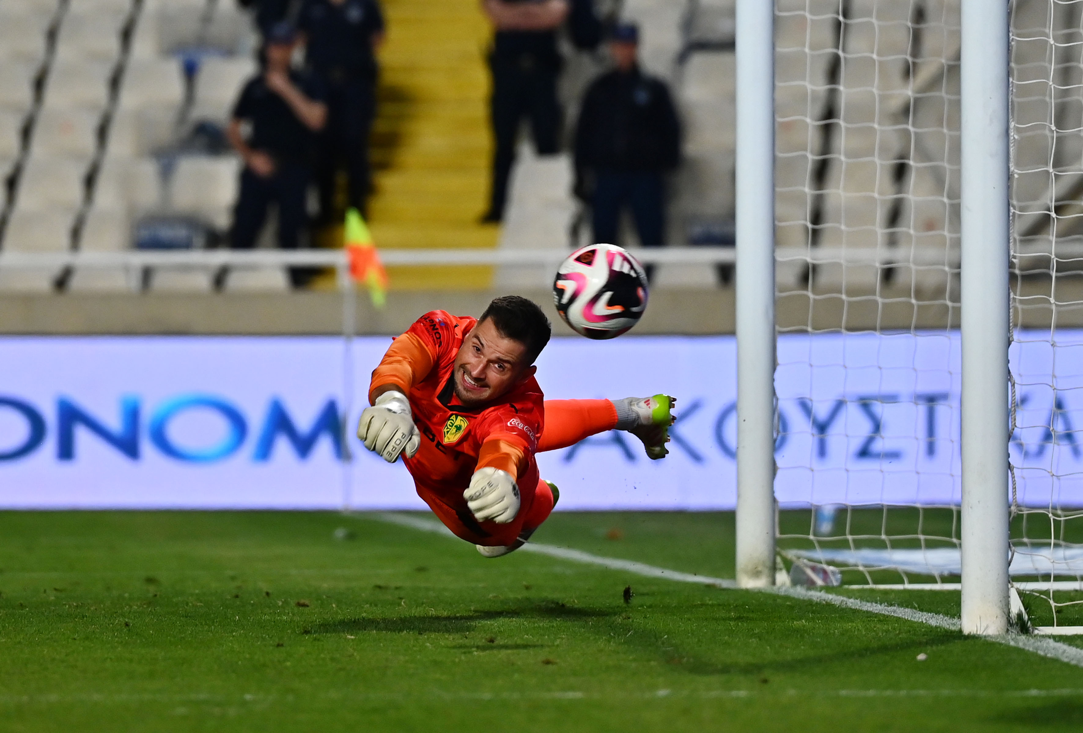 CYPRUS LEAGUE: Οι... βιονικοί του πρωταθλήματος!