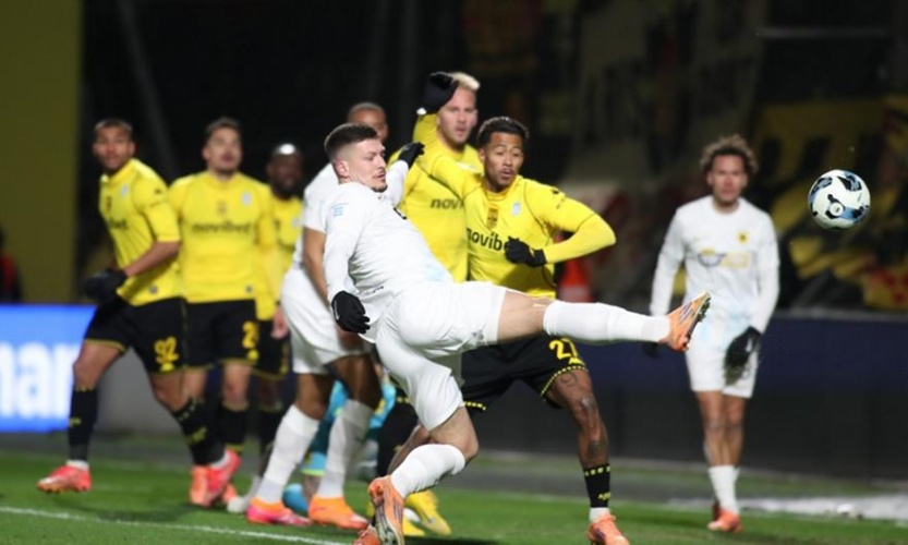 Διπλή αντίδραση από ΑΕΚ: «Το να μιλάει ο Ολυμπιακός για διαιτησία, προκαλεί γέλιο» (ΦΩΤΟΓΡΑΦΙΑ - ΒΙΝΤΕΟ)