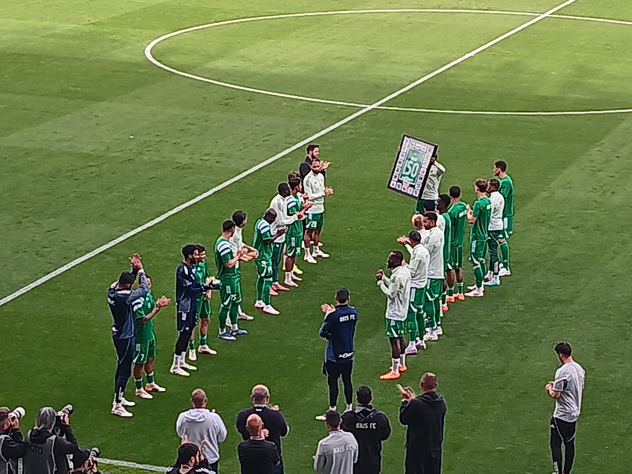 Τιμήθηκε ο Γιαγκό για την... 150άρα (ΦΩΤΟΓΡΑΦΙΕΣ)