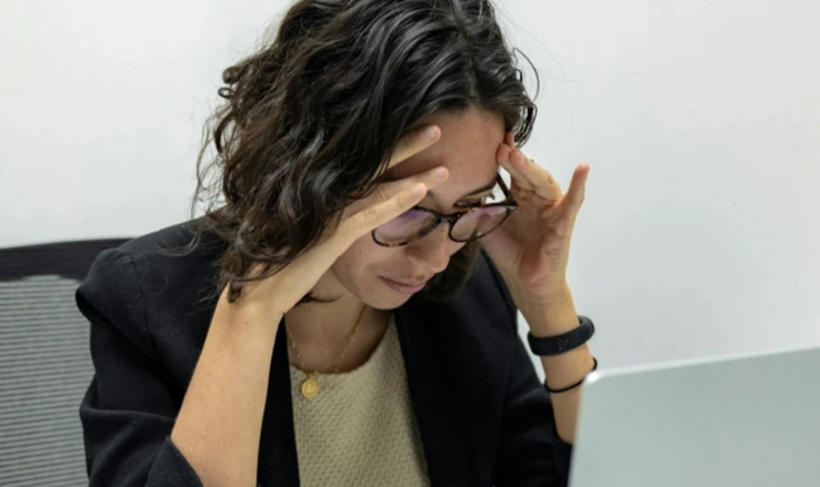 Σε πνίγει το άγχος; 5 τεχνικές που ηρεμούν το νευρικό σου σύστημα σε μόλις 10' - Η μία είναι πολύ απλή