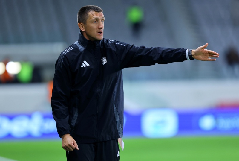 ΡΑΤΖΚΟΦ: «Σήμερα παίξαμε πολύ πιο κάτω από το επίπεδο μας - Θέλω να απολογηθώ στον κόσμο»