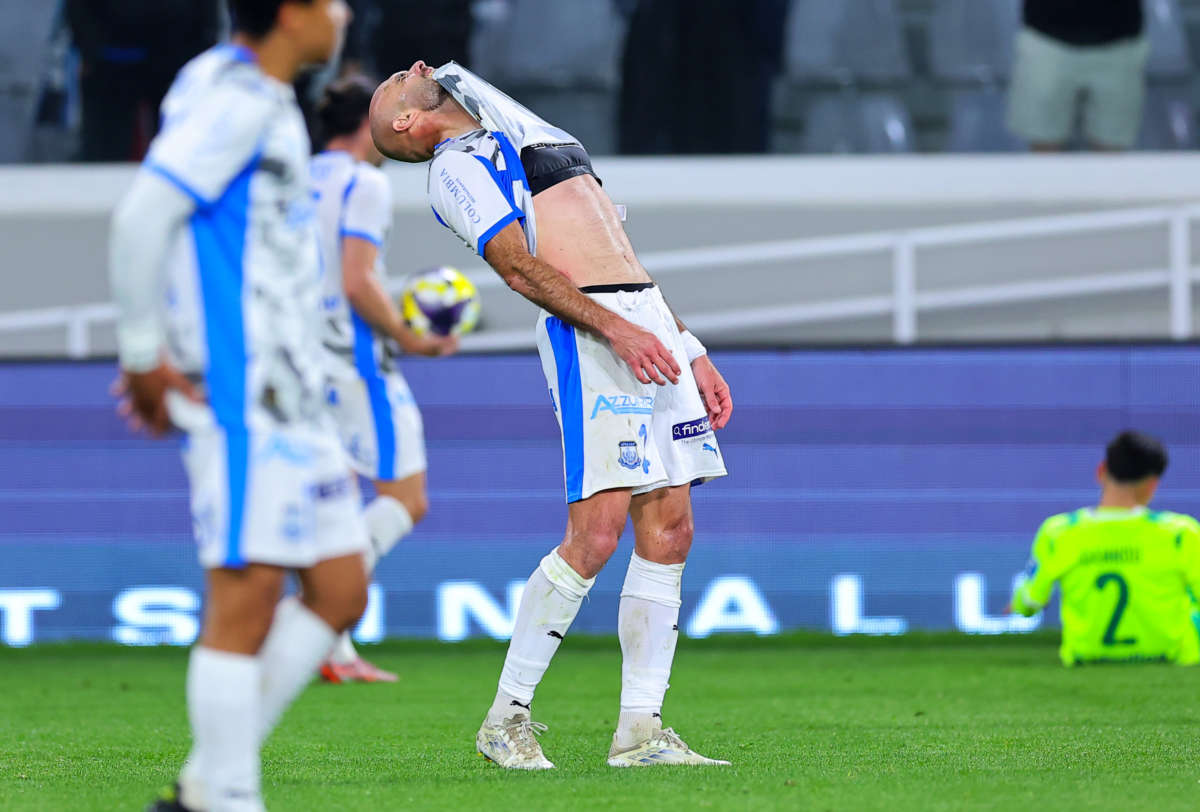 ΑΠΟΛΛΩΝΑΣ: Τα βάζει με τον εαυτό του...