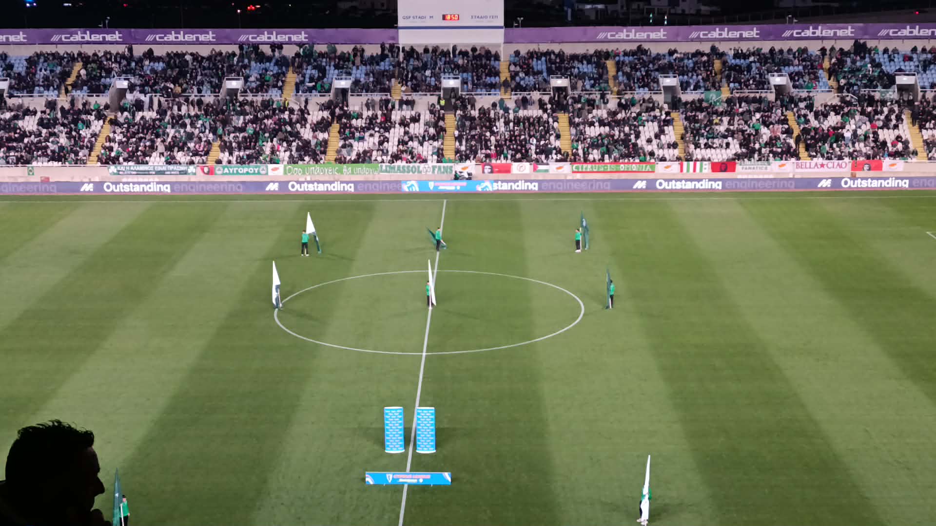 Φοβερή ατμόσφαιρα στο ΓΣΠ - Χαμός από τους Ομονοιάτες με την είσοδο των ομάδων (ΒΙΝΤΕΟ)