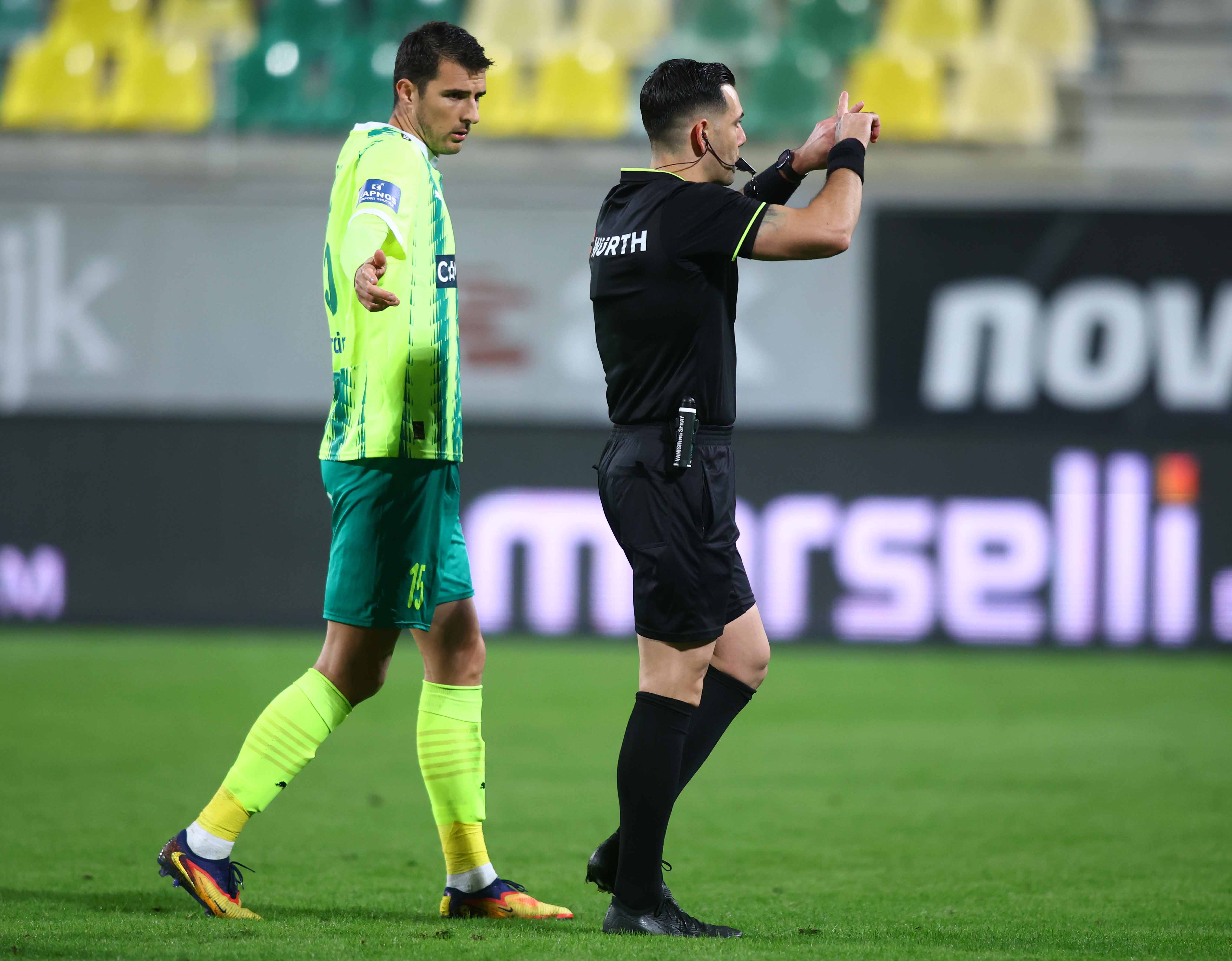 Η διαιτησία στα ματς της ΑΕΚ