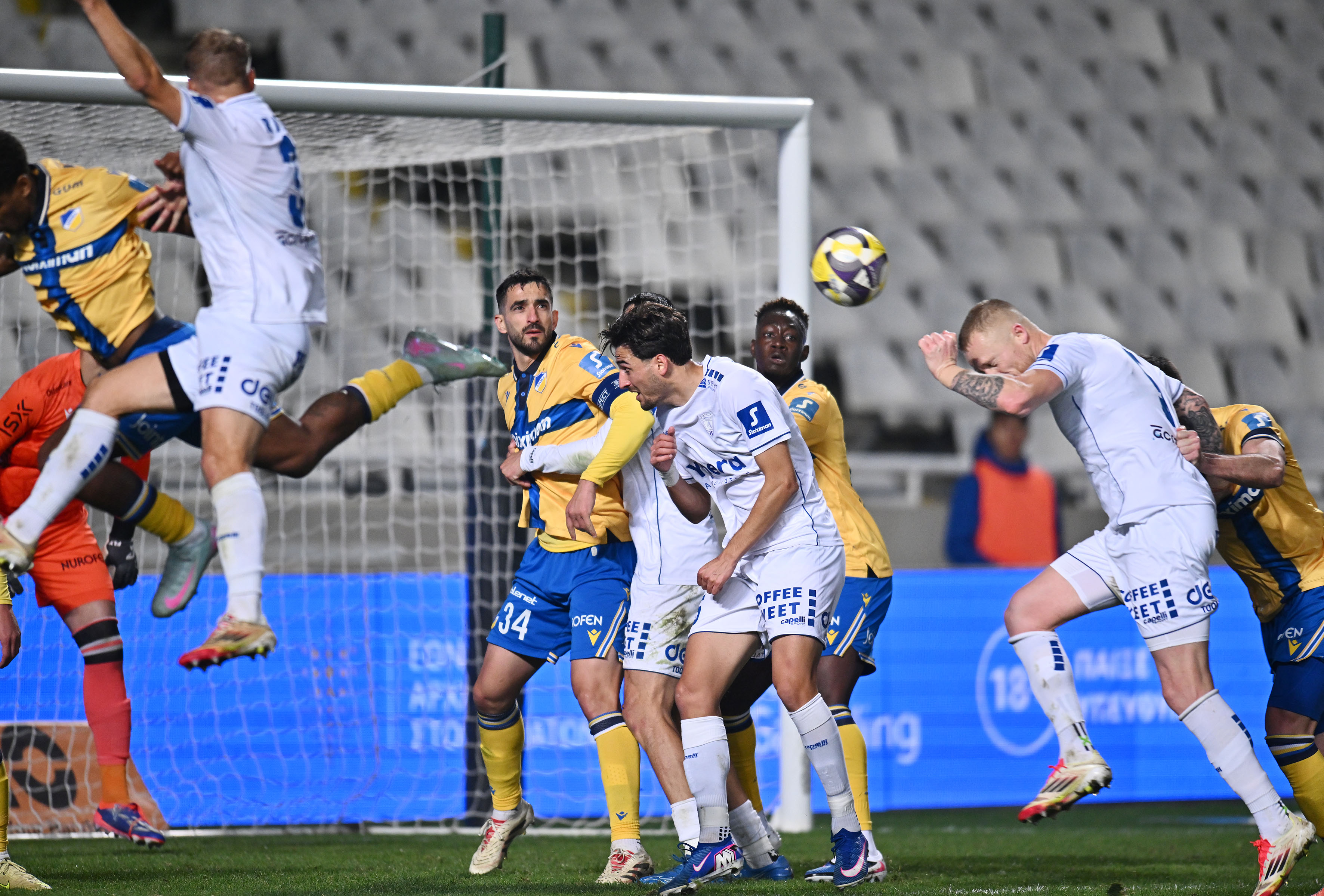 ΣΤΙΓΜΙΟΤΥΠΑ: Οι καλύτερες φάσεις της αναμέτρησης ΑΠΟΕΛ-Ομόνοια Αραδίππου (ΒΙΝΤΕΟ)