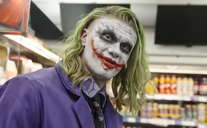 Παίκτης της Σίτι τρέλανε κόσμο στο Νησί: Ντύθηκε… Τζόκερ και έκανε βόλτες στο Μάντσεστερ! (ΦΩΤΟΓΡΑΦΙΕΣ – ΒΙΝΤΕΟ) Παίκτης της Σίτι τρέλανε κόσμο στο Νησί: Ντύθηκε… Τζόκερ και έκανε βόλτες στο Μάντσεστερ! (ΦΩΤΟΓΡΑΦΙΕΣ – ΒΙΝΤΕΟ)