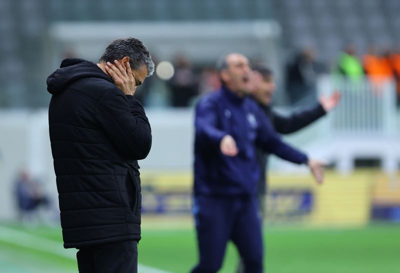 Να «ισιώσει» την γραμμή… 