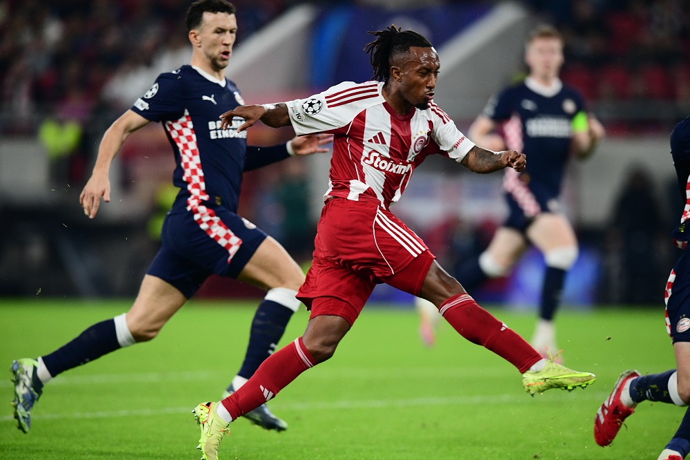 H γκολάρα του Ζέλσον Μάρτινς για το 1-0 του Ολυμπιακού με την Αϊντχόφεν (ΒΙΝΤΕΟ)