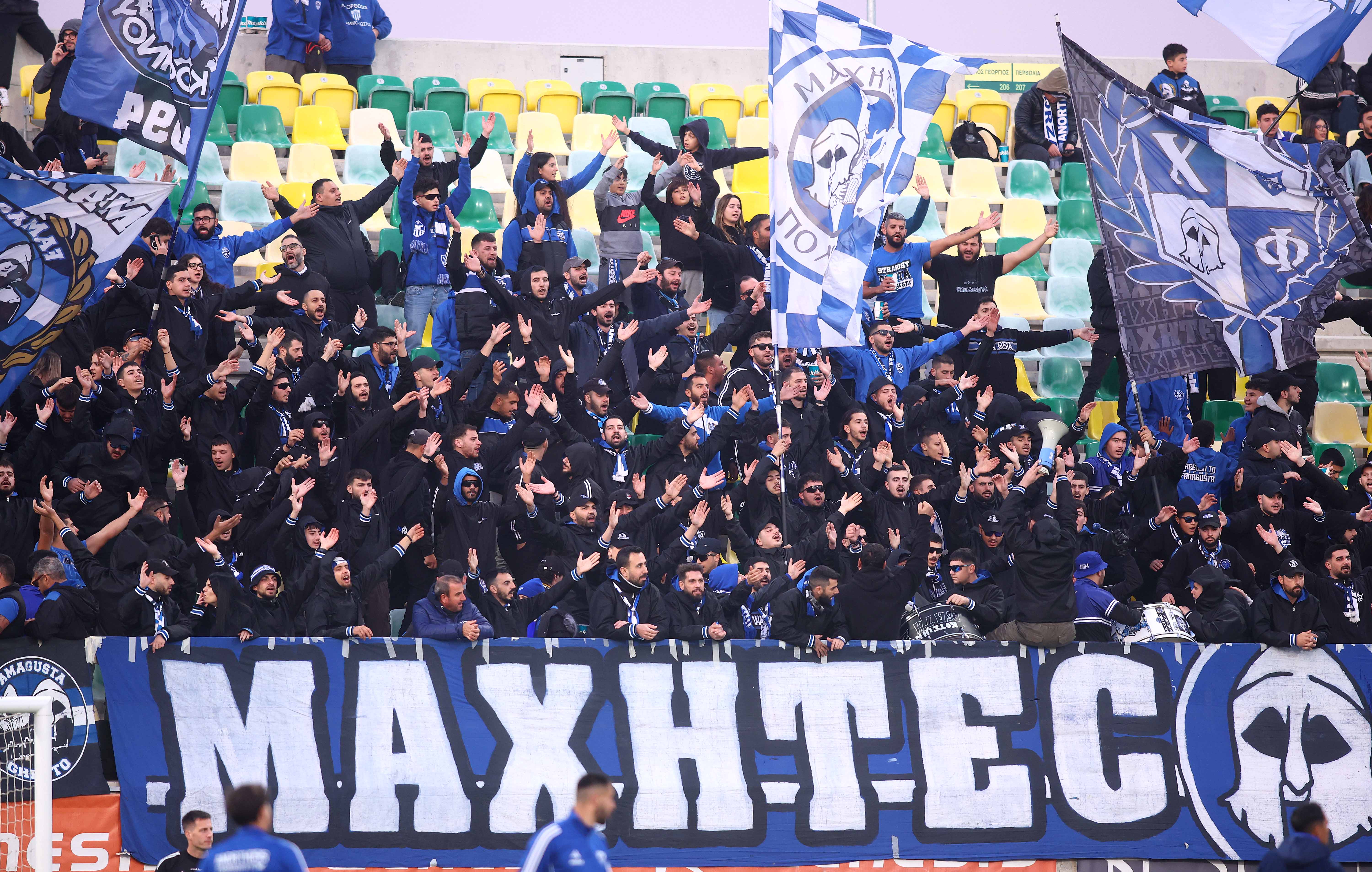 Επεισόδια στην κερκίδα της Ανόρθωσης!