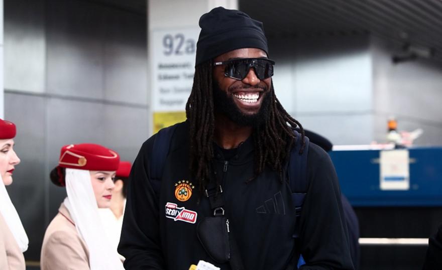 Λεσόρ: «Προσπαθώ να βοηθάω την ομάδα όσο μπορώ, δεν μπορώ να κάθομαι να κλαίω»