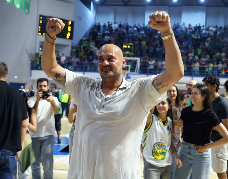 «Η ΑΕΚ μεγαλώνει» - Λευκαρίτης για τον τίτλο και το μέλλον του Λειβαδιώτη (BINTEO) 