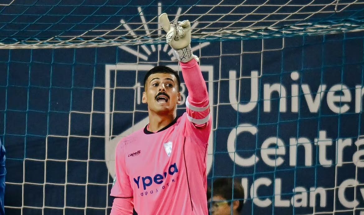 Έβαλε ΥΠΟΓΡΑΦΗ ο 18χρονος Παπαχαραλάμπους!