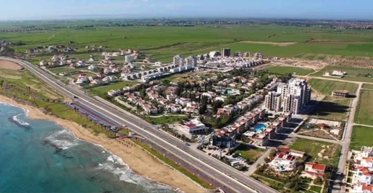 Τα «έκανε θάλασσα» η Ελληνική Αστυνομία – Ελληνοκύπρια με τόπο καταγωγής το… Iskele αντί το Τρίκωμο