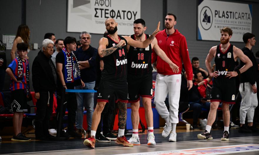 Φουρνιέ και ΚΑΕ Ολυμπιακός κλήθηκαν σε απολογία από τη ΔΕΑΒ για το επεισόδιο στο παιχνίδι με τον Πανιώνιο