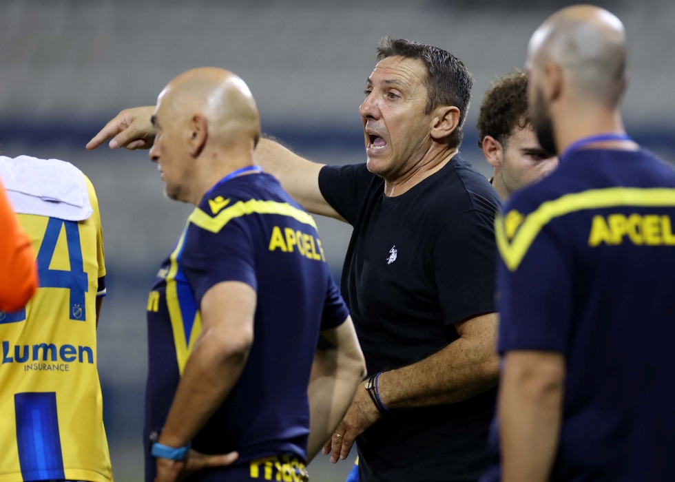 Παπαδόπουλος: «Θέλουμε τη νοοτροπία του νικητή» - ΑΤΑΚΑ με νόημα για μεταγραφές και οικονομικά