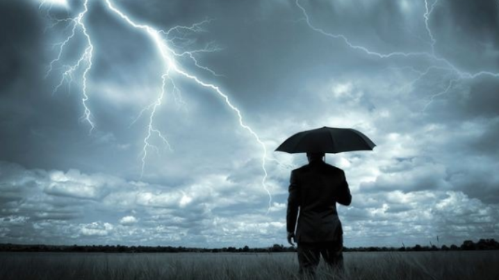 Αναβαθμίστηκε σε πορτοκαλί η προειδοποίηση για ισχυρές καταιγίδες - Πότε θα τεθεί σε ισχύ