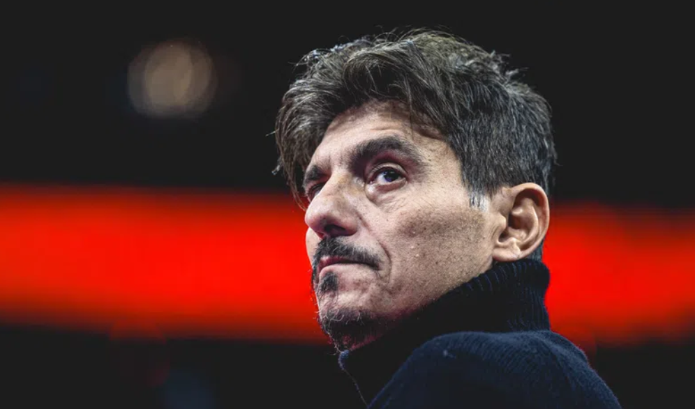 Η αινιγματική ανάρτηση του Γιαννακόπουλου: «Φταίω να σε κάνω να μην μπορείς να ξαναπερπατήσεις στον Πειραιά;»