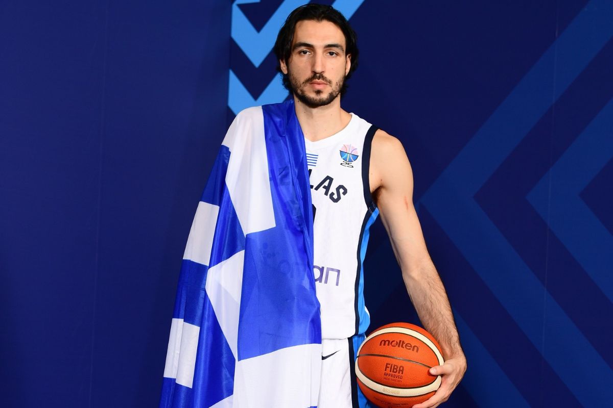 Το κάλεσμα των Ελλήνων διεθνών Κατσίβελη και Ζούγρη για το ECOMMBX Cup Το κάλεσμα των Ελλήνων διεθνών Κατσίβελη και Ζούγρη για το ECOMMBX Cup