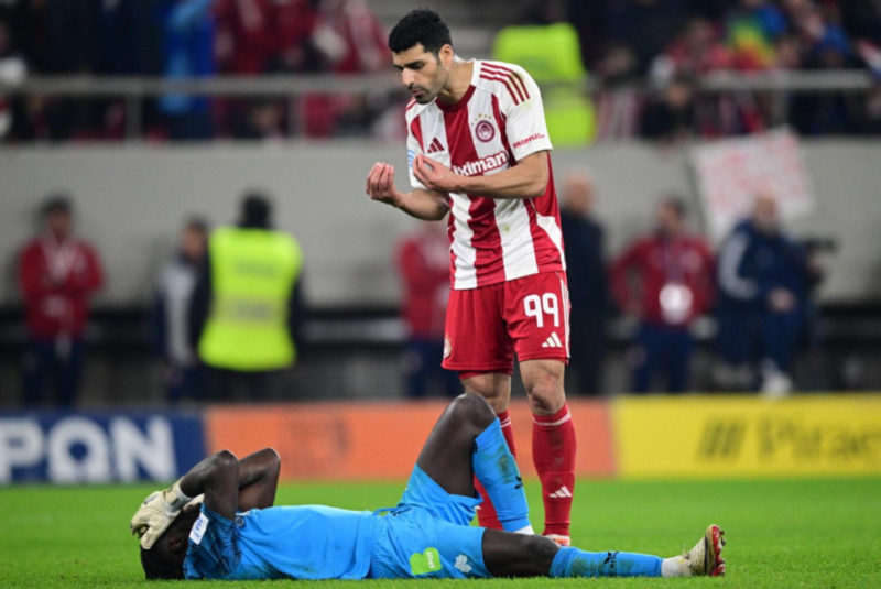 ΦΡΕΝΟ στον Ολυμπιακό από την Κηφισιά σε ματς… ΠΑΡΩΔΙΑ και «φωτιά» στην κορυφή