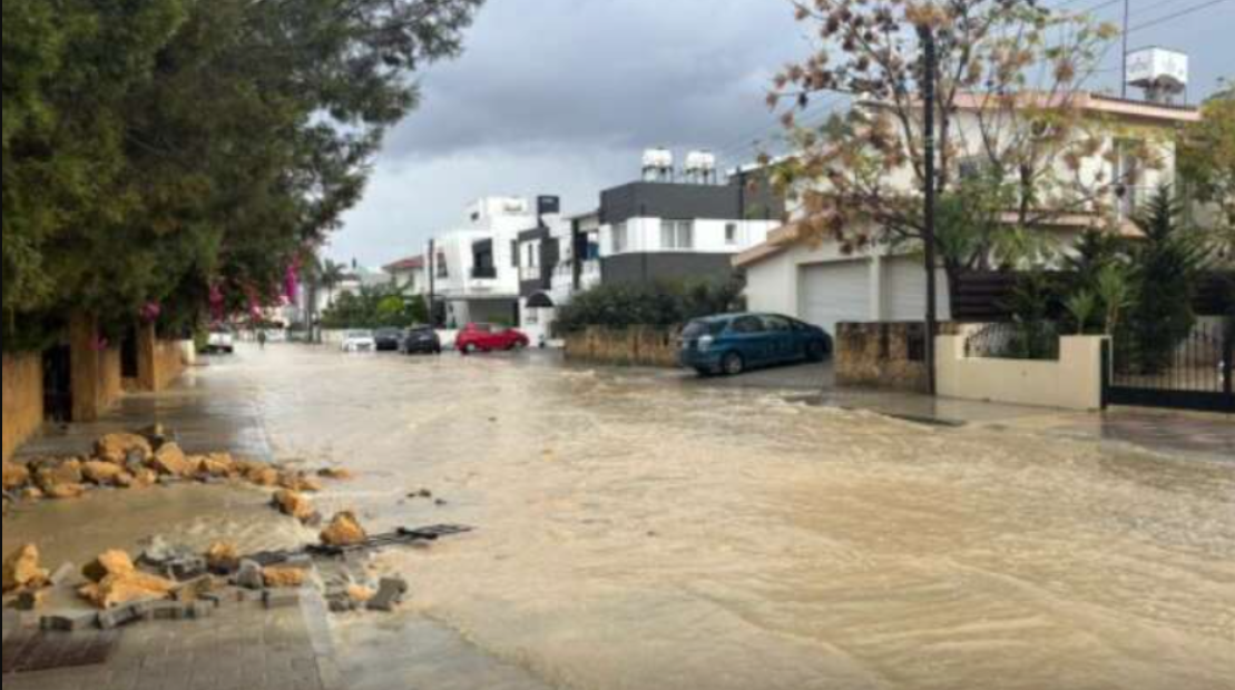 Χάος λόγω Byron: Τραγική η κατάσταση στα κατεχόμενα - Πλημμύρισαν σπίτια και κλείνουν σχολεία - Φωτογραφίες