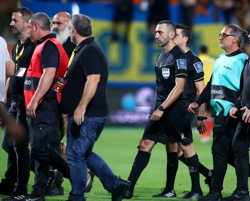 Γράμμα στο «Παλάτι»: Έφτασε η ώρα για «εισαγωγές» ρεφ και εντός γηπέδου; Γράμμα στο «Παλάτι»: Έφτασε η ώρα για «εισαγωγές» ρεφ και εντός γηπέδου;