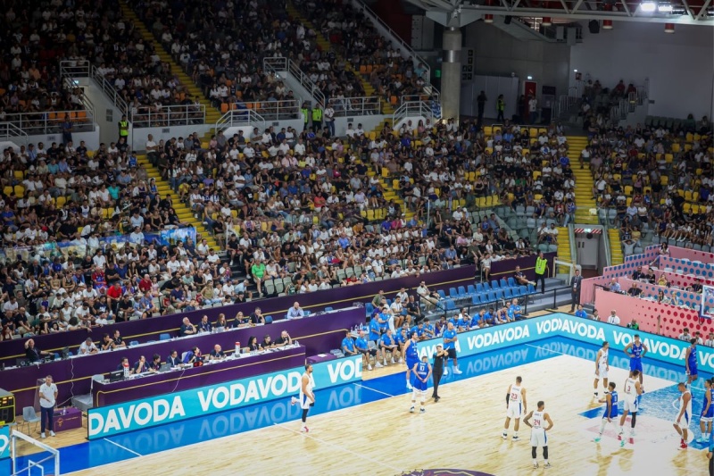 Ντύνεται στα χρώματα του FIBA EuroBasket 2025 το Αθλητικό κέντρο «Σπύρος Κυπριανού»