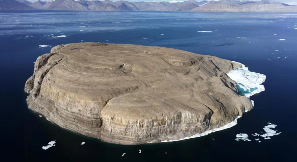«Ο πόλεμος του ουΐσκι»: Το μικροσκοπικό νησί που προκάλεσε την πιο... πολιτισμένη διαμάχη της Ιστορίας