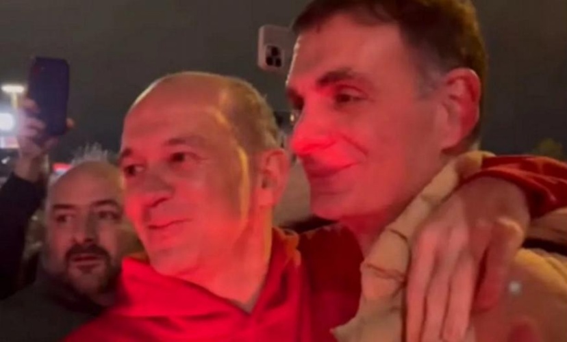 ΟΛΥΜΠΙΑΚΟΣ: Το «ερυθρόλευκο» ΠΑΡΤΙ στον Πειραιά και η τρομερή υποδοχή από τον Γιώργο Αγγελόπουλο! (VIDEOS)